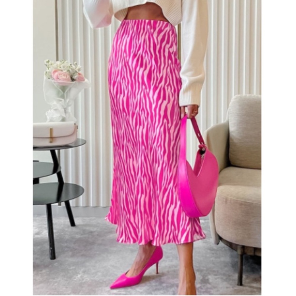 Pink Zebra Midi Skirt Women’s Large Animal Print Pink Skirt Never Worn